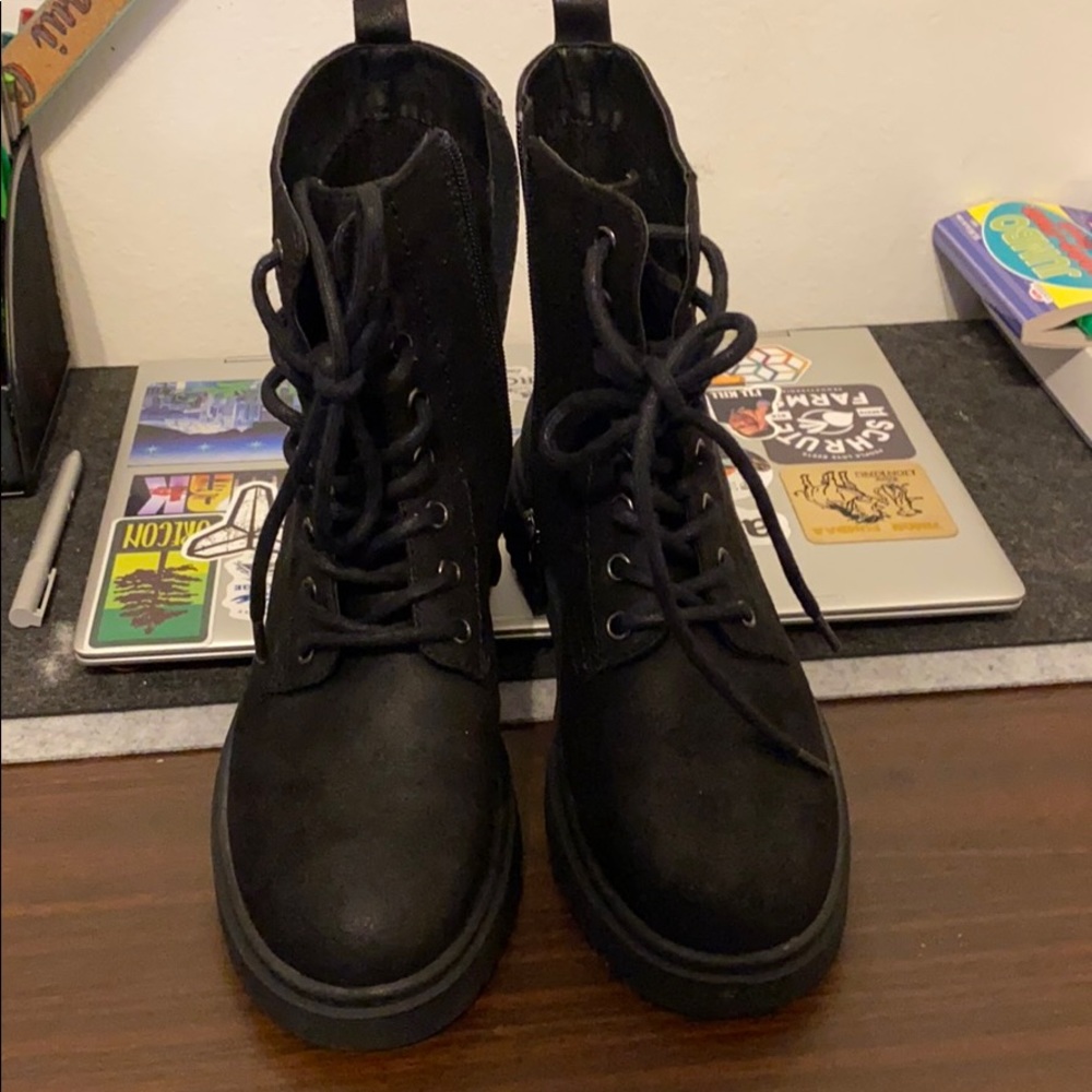 Black boots